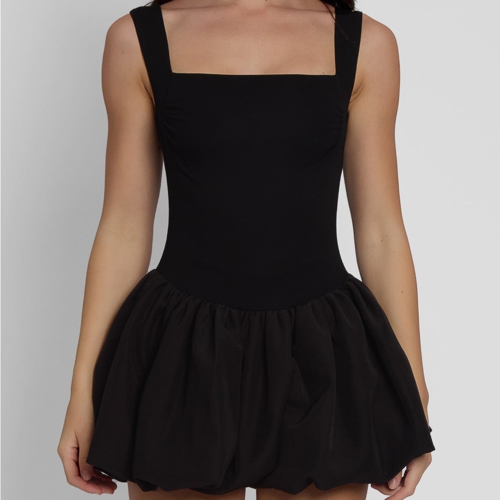 Leau black bubble dress